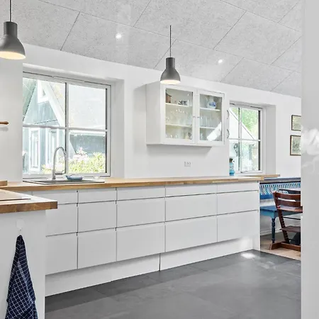 Cozy In With Kitchen 度假居 *